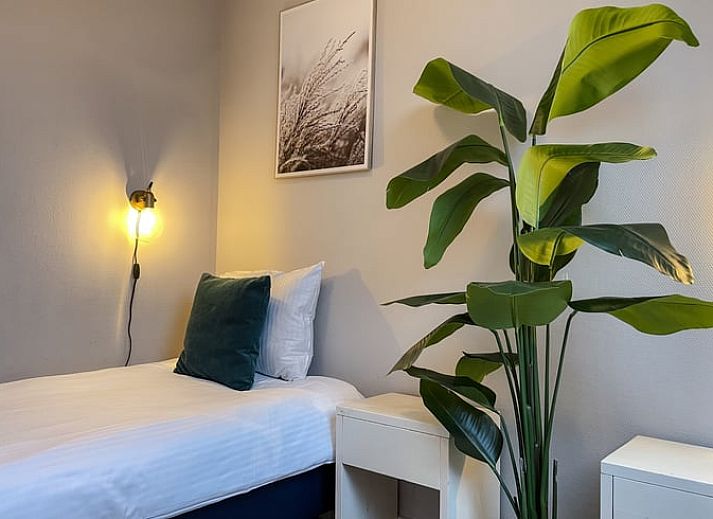 Moderne keuken in Vakantiehuis in De Cocksdorp, Texel voorzien van alle gemakken.