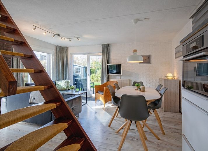 Charmant vakantiehuis Villapark Residentie Texel nr. 305 in De Cocksdorp, Texel, omringd door natuur en rust.