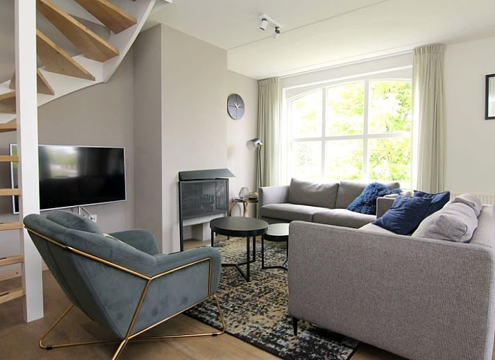 Vakantiehuis D 503 in De Cocksdorp, Texel, Waddeneilanden met ruime veranda en groene omgeving.