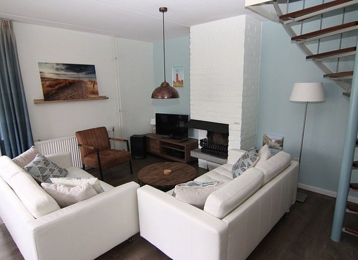 Vakantiehuis D 429 in De Cocksdorp, Texel, omgeven door groene natuur en rustieke charme op de Waddeneilanden.