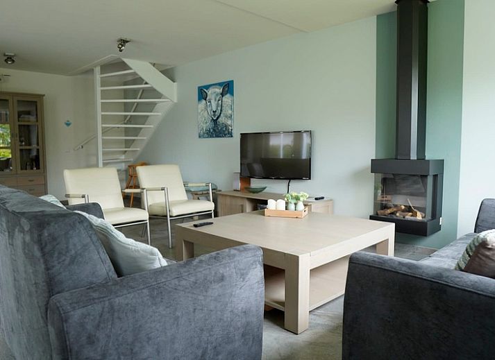 Vacation home D 669 in De Cocksdorp, Texel offers a spacious garden and modern architecture for a relaxing stay on the Wadden Islands.