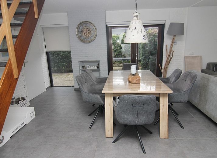 Vakantiehuis A 209 in De Cocksdorp, Texel, biedt een charmant verblijf op de Waddeneilanden met een rustige tuin en moderne architectuur.