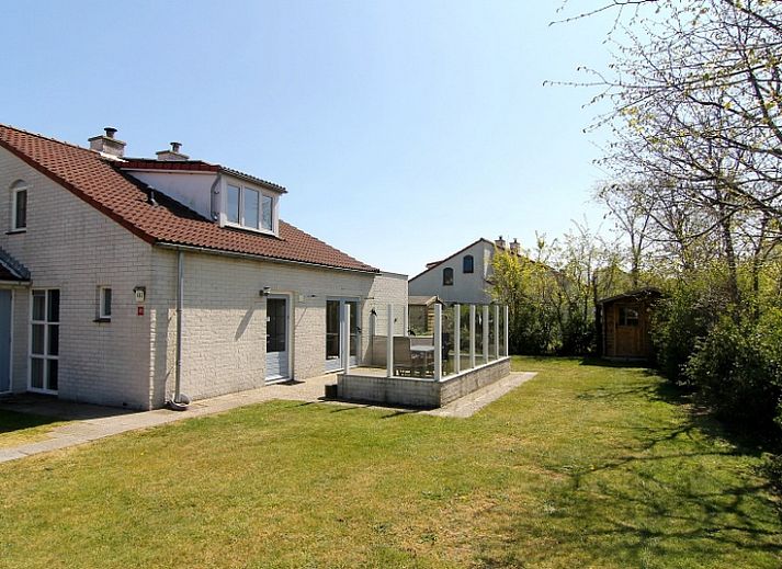 Vakantiehuis D 485 in De Cocksdorp op Texel biedt een charmant verblijf met een ruime tuin en zonnige omgeving op de Waddeneilanden.