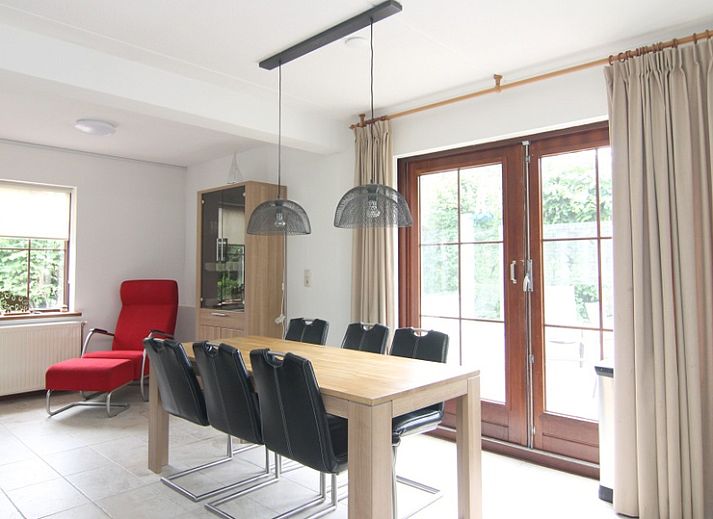 Vakantiehuis D 485 in De Cocksdorp, Texel, biedt een charmante buitenkant met ruime tuin en zonnig terras op de Waddeneilanden.