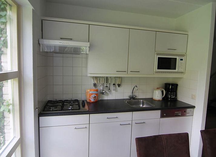 Ferienhaus D 760 in De Cocksdorp, Texel, mit sonniger Terrasse und gruenem Garten, ideal fuer einen entspannten Aufenthalt auf den Watteninseln.