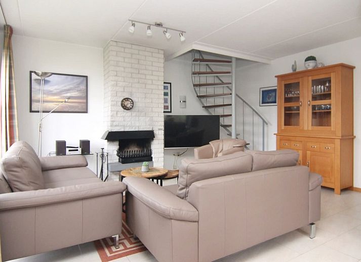 Vakantiehuis D 521 in De Cocksdorp, Texel biedt een charmante buitenruimte met terras en groene tuin op de Waddeneilanden.