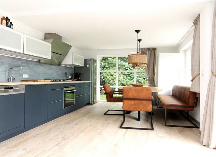 Ferienhaus D 671 in De Cocksdorp, Texel mit grossem Garten und sonniger Terrasse, ideal fuer einen erholsamen Aufenthalt auf den Watteninseln.