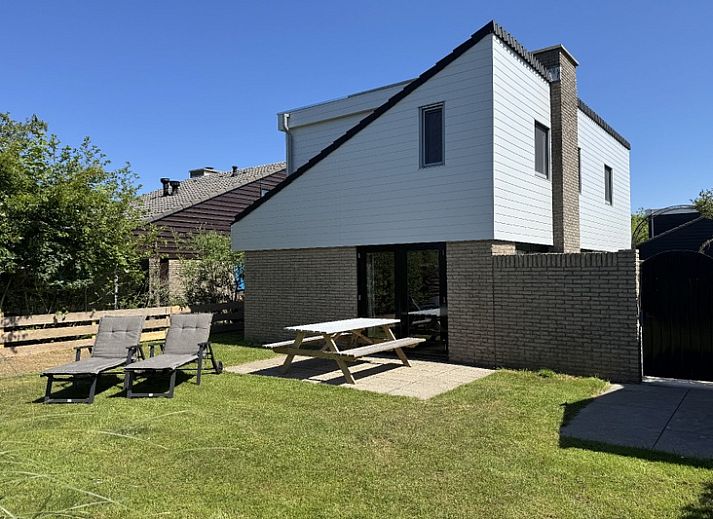 Vacation home A 301 in De Cocksdorp, Texel offers a charming exterior with modern architecture on the Wadden Islands.