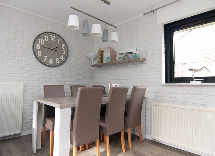 Vacation home A 301 in De Cocksdorp, Texel, offers a modern exterior with quiet surroundings on the Wadden Islands.