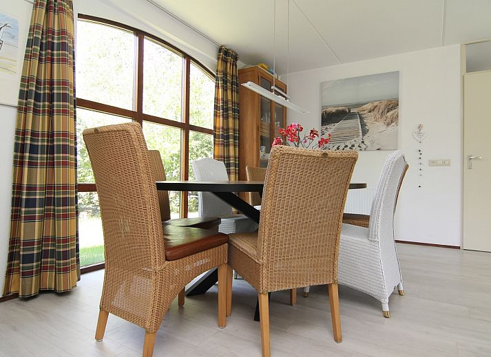 Vakantiehuis G 769 in De Cocksdorp, Texel, met ruime tuin en terras, ideale locatie voor een ontspannen verblijf op de Waddeneilanden.