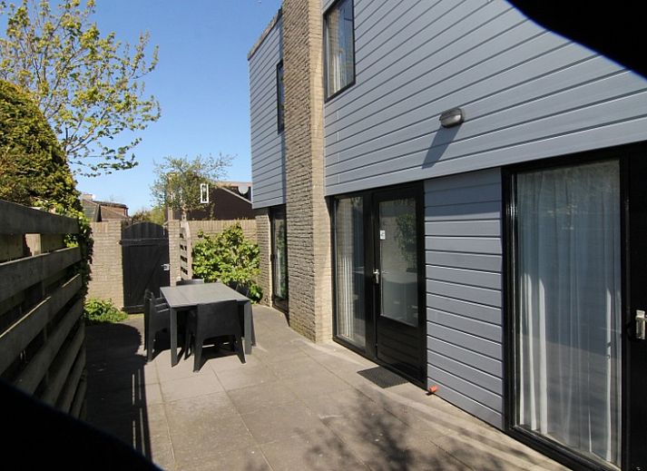 Vakantiehuis A 217 in De Cocksdorp op Texel biedt een rustige tuin en moderne architectuur, ideaal voor een ontspannen verblijf op de Waddeneilanden.