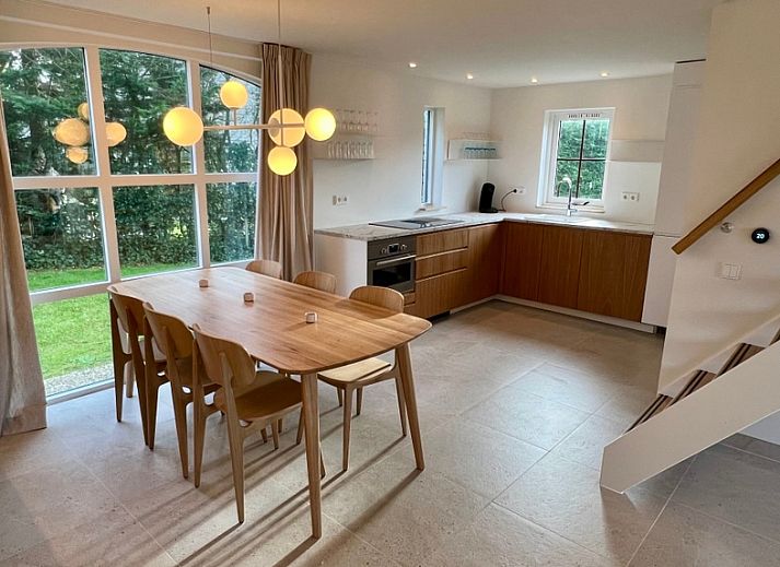 Vakantiehuis F 569 in De Cocksdorp, Texel biedt een charmant verblijf met ruime tuin en zonnige veranda op de Waddeneilanden.