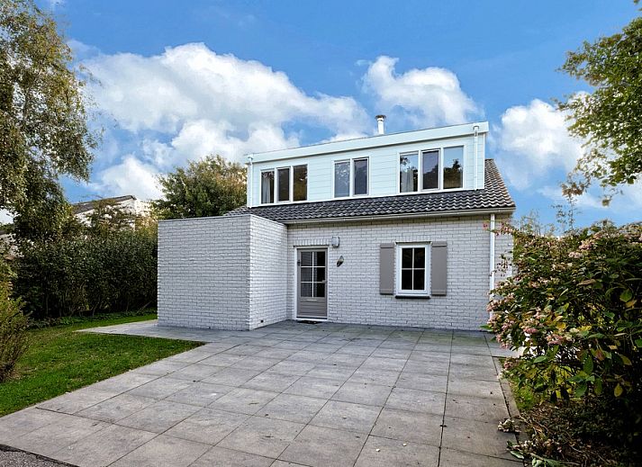 Ferienhaus F 682 in De Cocksdorp, Texel, Watteninseln mit grossem Garten und Terrasse, ideal fuer einen entspannten Aufenthalt in der Natur.