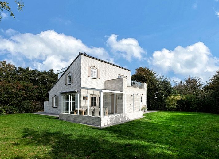 Ferienhaus F 682 in De Cocksdorp, Texel, Watteninseln mit grossem Garten und Terrasse, ideal fuer einen entspannten Aufenthalt in der Natur.