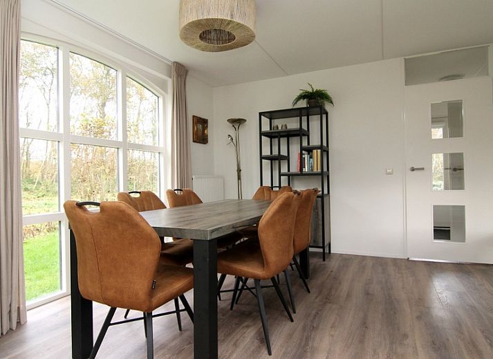 Vacation home F 776 in De Cocksdorp, Texel with sunny garden and green surroundings, ideal for a relaxing vacation on the Wadden Islands.