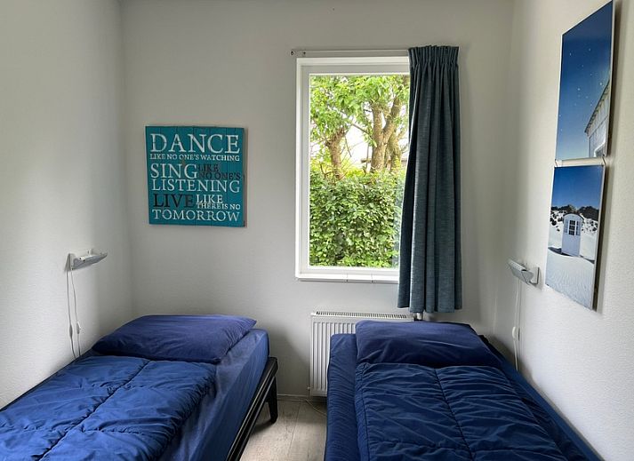 Vakantiehuis F 765 in De Cocksdorp, Texel, biedt een charmant verblijf met moderne architectuur en een rustige omgeving op de Waddeneilanden.