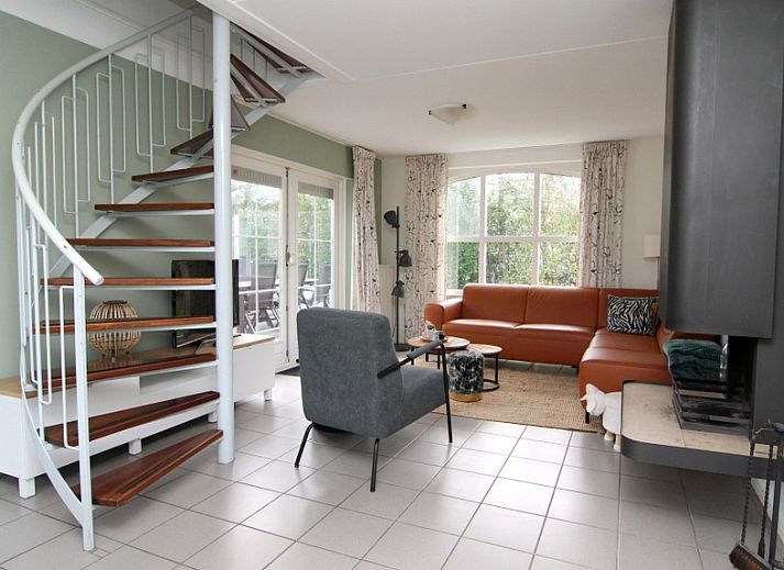 Vakantiehuis F 788 in De Cocksdorp, Texel, Waddeneilanden met ruime tuin en klassieke architectuur, ideaal voor een ontspannen verblijf.