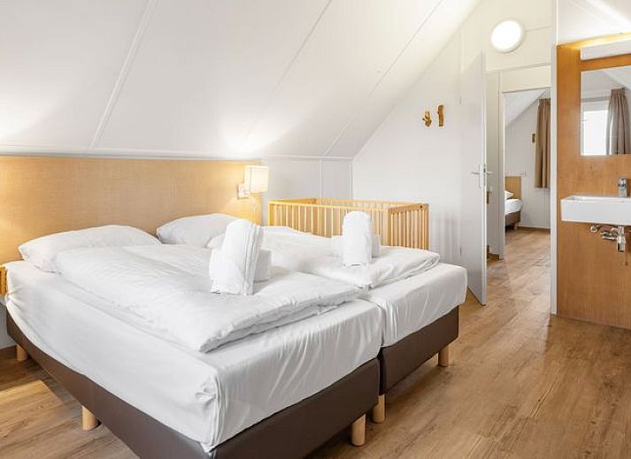 Guest house 010166 - Bungalow Texel - Sluftervallei | 8-persoons bungalow | 8C