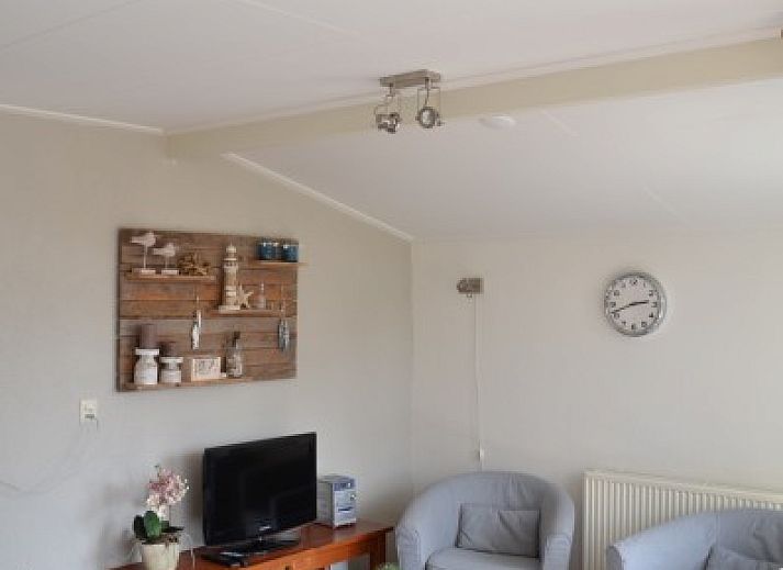 Bungalow Teenstrapad in De Cocksdorp, Texel with sunny terrace and garden on the Wadden Islands.