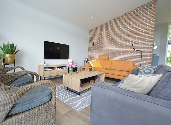 Modern vakantiehuis Orchismient 49 in De Koog op Texel met ruime tuin en terras.