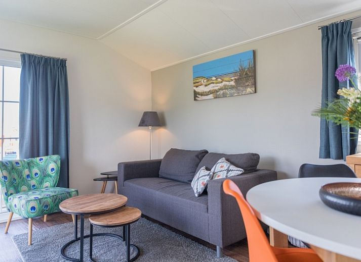 Chaletpark Bregkoog - Chalet Bregkoog 227, Ferienhaus in De Koog, Texel mit grossem Aussenbereich und sonniger Veranda.