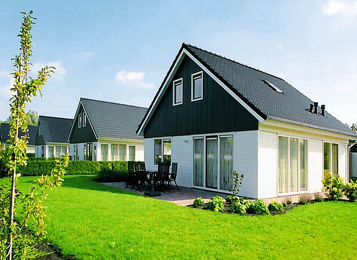 Verblijf 01021699 • Vakantiewoning Midden Drenthe • Hunzepark 7