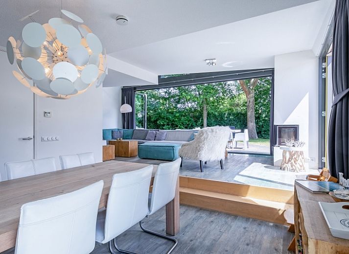 Park Duynzoom - Villa Duynzoom in De Koog, Texel met zonnig terras en natuurlijke omgeving.