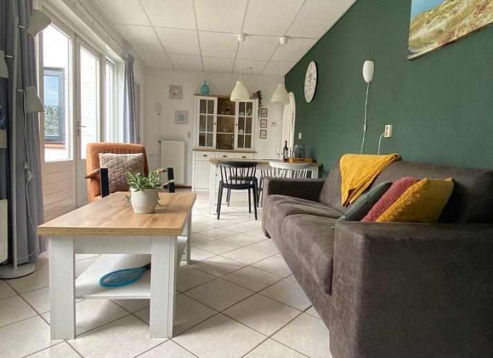 Terras van vakantiewoning Riddertje in De Koog, Texel. Geniet van de buitenlucht op het Waddeneiland.