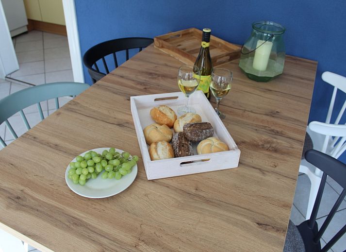 Terras van vakantiewoning Riddertje in De Koog, Texel. Geniet van de buitenlucht op het Waddeneiland.