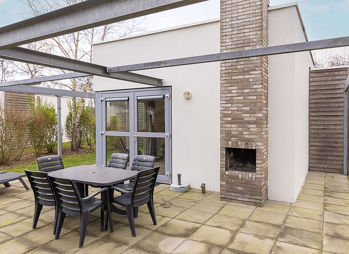 Freistehendes Haus in De Koog, Texel bietet moderne Architektur in grner Umgebung, ideales Ferienhaus auf den Watteninseln.