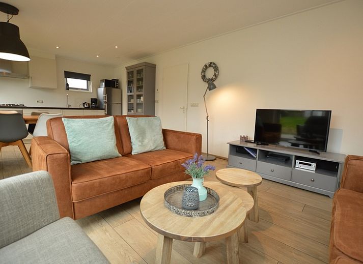 Ferienhaus Stappeland 215 in De Koog, Texel, mit grosser Terrasse und Garten, ideal fuer Entspannung auf den Watteninseln.