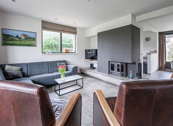 Stijlvolle badkamer in Orchismient 20, De Koog vakantiehuis op Texel, Waddeneilanden.