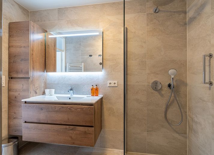 Gezellige zithoek in Appartement Juliana 146 Eiland en Zeezicht, De Koog, Texel met uitzicht op de Waddenzee.