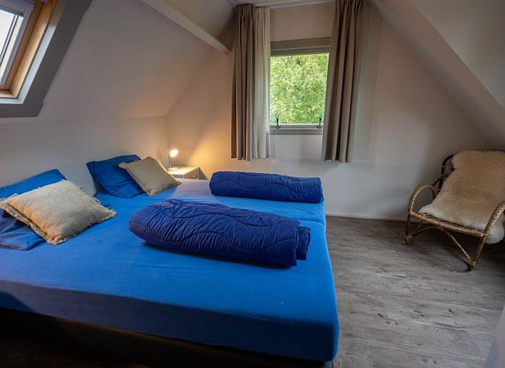 Moderne Kueche des Landgoed Springtij Stulpje Ferienhauses in De Koog Texel mit viel Tageslicht.