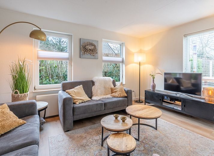 Ferienhaus Kamperfoelie 33 in De Koog, Texel mit schoenem Garten und grosser Veranda.