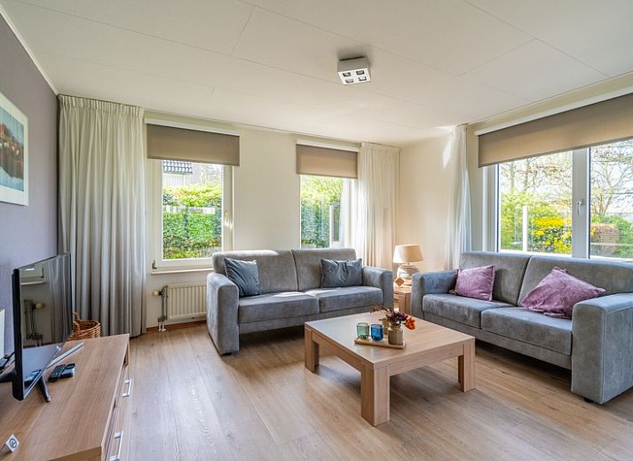 Vakantiehuis Kamperfoelie 63 in De Koog, Texel met ruime tuin en zonnige veranda.