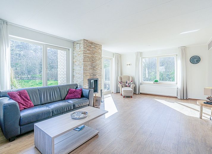 Vacation home Honeysuckle 95 in De Koog, Texel with sunny terrace and green garden on the Wadden Islands.