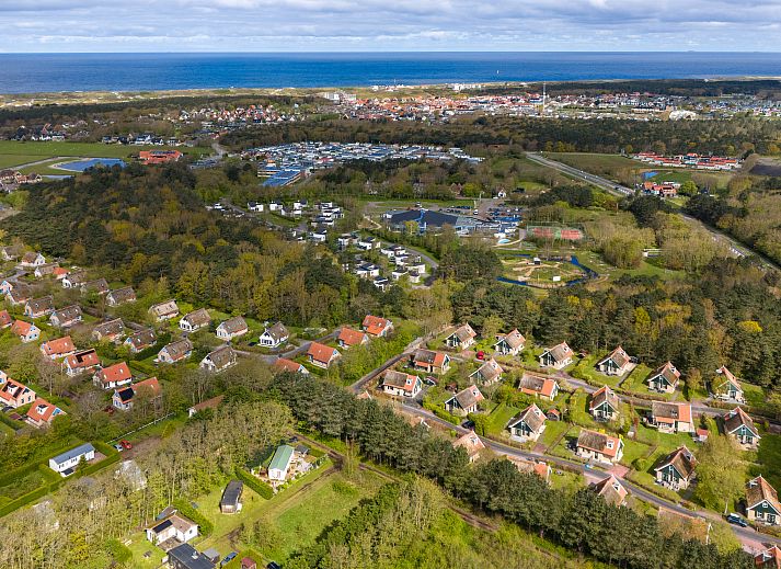 Freistehendes Haus in De Koog, Texel: charmantes Ferienhaus inmitten der Natur, mit groer Auffahrt und grner Umgebung auf den Watteninseln.
