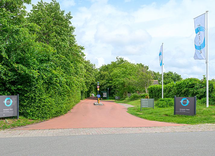 Freistehendes Haus in De Koog, Texel: charmantes Ferienhaus inmitten der Natur, mit groer Auffahrt und grner Umgebung auf den Watteninseln.