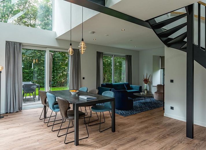 Grutto 16 vakantiehuis in De Koog, Texel met ruime tuin en terras, ideaal voor ontspanning op de Waddeneilanden.