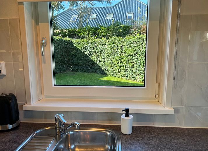 De Veldleeuwerik vakantiehuis met zonnig terras in De Koog, Texel, Waddeneilanden.