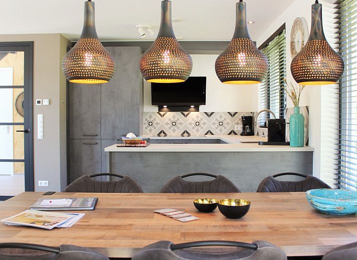 Stijlvolle woonkamer 6 Pers.Landhuis de Luxe Eldorado Texel in De Koog, Texel.