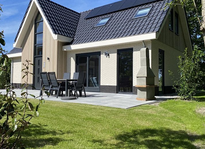 Zonnig terras van 6 Pers.Landhuis de Luxe Eldorado Texel, vakantiehuis in De Koog.