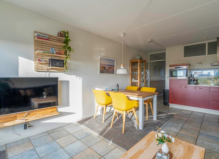 Gemuetliches Wohnzimmer im Appartement Juliana 142 Insel und Meerblick in De Koog, Texel mit Meerblick.