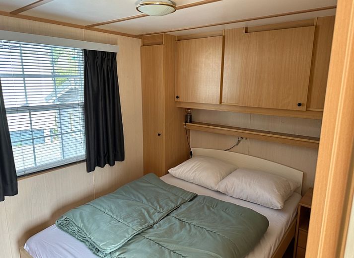 Chaletpark Bregkoog - Chalet Bregkoog 53 in De Koog, Texel met ruime buitenruimte en zonnig terras.