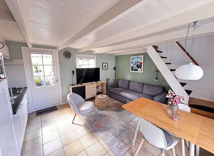 Gezellige tuin met zithoek bij vakantiehuis Texel D in De Koog, Texel, Waddeneilanden.