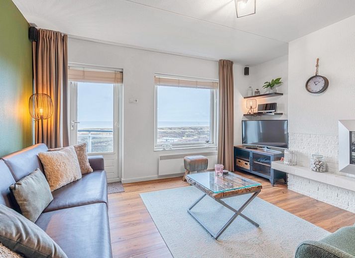 Gezellige woonkamer in Appartement Juliana 166 Zeezicht, De Koog, Texel met uitzicht op zee.