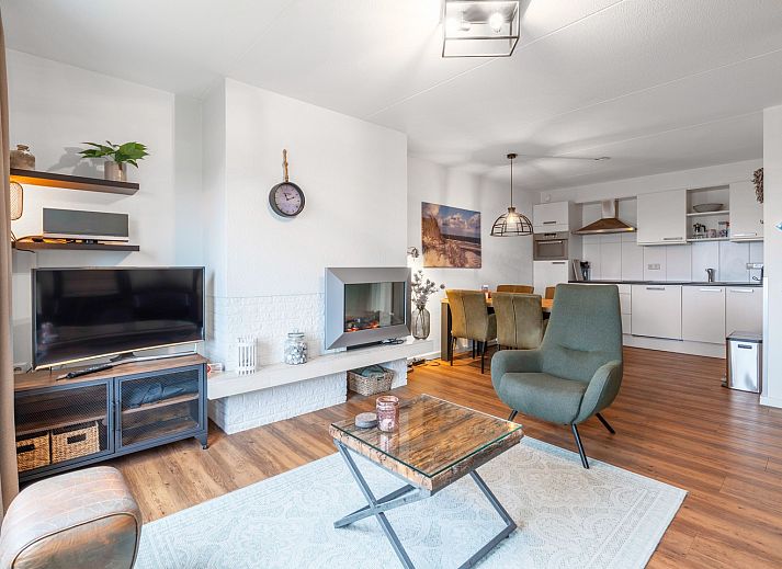 Gezellige woonkamer in Appartement Juliana 166 Zeezicht, De Koog, Texel met uitzicht op zee.