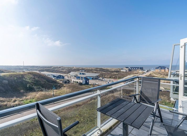 Ess- und Wohnzimmer von Appartement Juliana 148 Insel- und Meerblick in De Koog, Texel mit moderner Einrichtung.