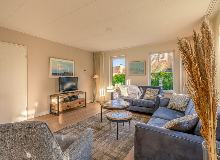 Vakantiehuis Kamperfoelie 89 in De Koog Texel met ruime tuin en terras voor ontspanning op de Waddeneilanden.